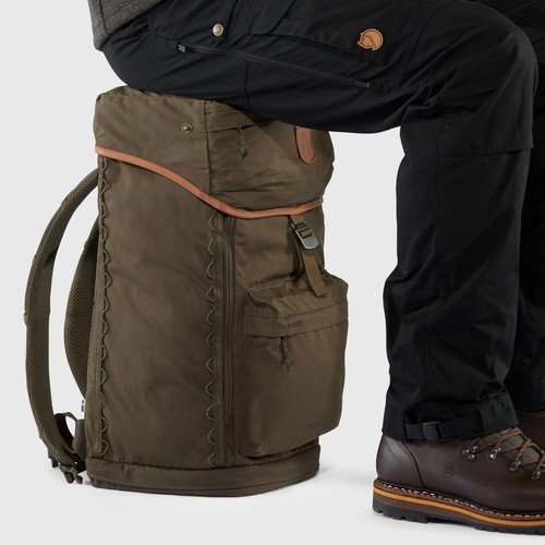 Fjallraven Singi Stubben Backpack in Dark Olive - Picture 3 of 7