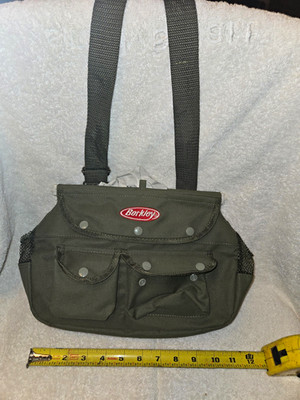Berkley Green Nylon Tackle Bag w/ Shoulder Strap, 4 Pockets 11x7 in