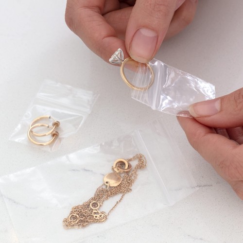 GPI- Pack of 100 1" x 1" 2.5 Mil Thick, Clear Plastic Jewelry Zip Bags, Reclo... - Picture 3 of 9