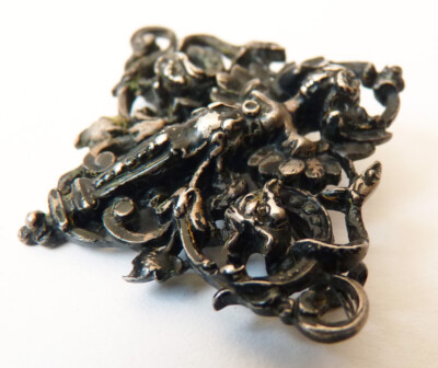 Broche Ancienne En Argent Massif - Griffon Ailé - Bijou Vintage 19e Siècle - Occasion