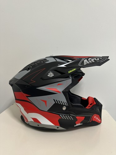 Casco Airoh AVIATOR 3 SPIN RED MATT Taglia XXL Opaco - Foto 3 di 11