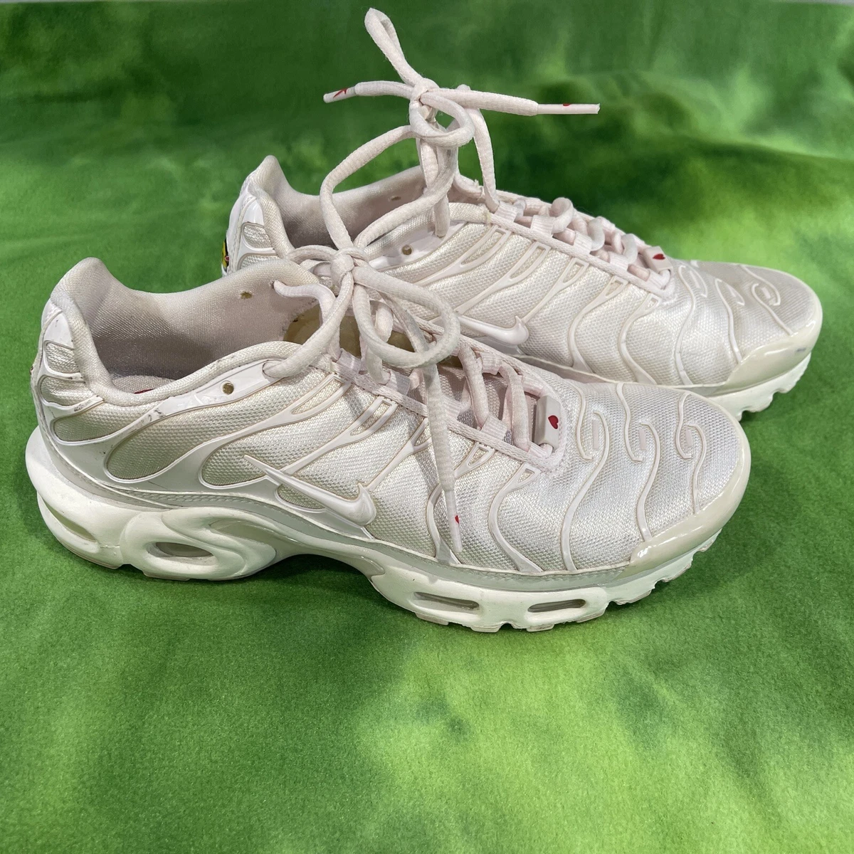 Nike Air Max Plus Valentines Day women s 7.5 Rare preowned TN Rose Pink
