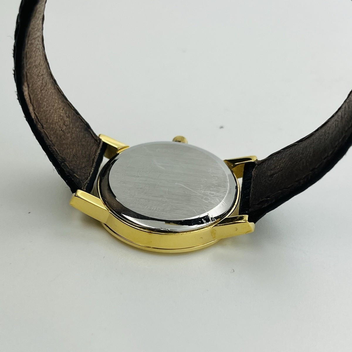 Movado Museum Women's Leather 26mm Gold Stainless Steel Watch Movado Museum Women's Leather 26mm Gold Stainless Steel Watch