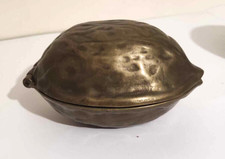 cassé noix ancien en bronze massif vintage