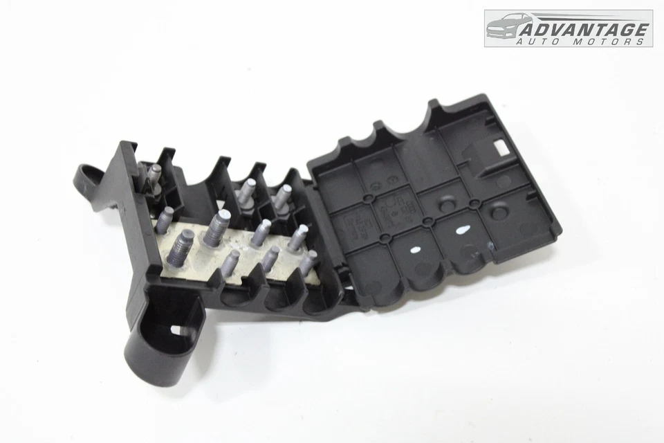 2012-2017 AUDI A7 QUATTRO FUSE RELAY BATTERY JUNCTION FUSE TERMINAL BOX OEM - Image 4 of 4