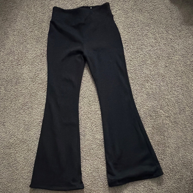 SO Women’s Black Solid Sweatpants Regular Fit Polyester Cotton Spandex