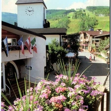 c1970s Vail, CO Village Bridge Street Flowers Ski Resort Town Chrome 4x6 PC V635