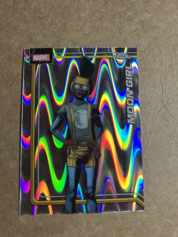 2026 Topps Chrome Marvel Comics RayWave Refractor MOON GIRL
