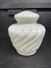 A Beautiful Vintage GWTW Milk Glass Lamp Body Twisted Ribbed 4” Fitter 7.5”H