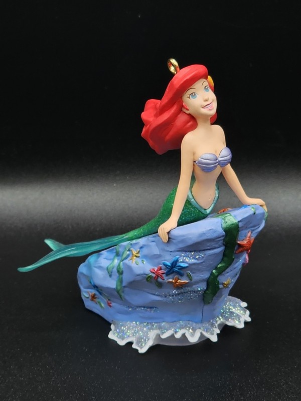 ARIEL Disney's The Little Mermaid 2006 Hallmark Magic Features Sound Keepsake...