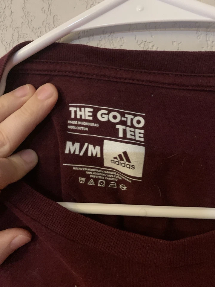 Adidas Texas State Bobcats Women’s M Maroon Graphic Go-To Tee Short Sleeve - Image 4 of 4