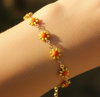 Boho Daisy Flower Charm Bracelet 18K Gold Plated Minimalist Chain Vibrant Orange