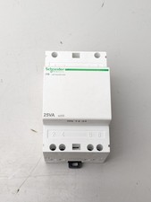 schneider A9A15215 iTR transformateur de sonnerie 25VA 230vca 12-24V