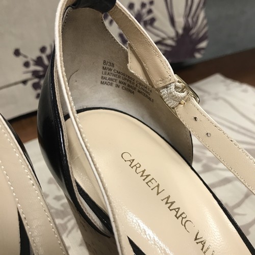 Carmen Marc Valvo Leather Sabina Wedge, Size 8 - Picture 9 of 12