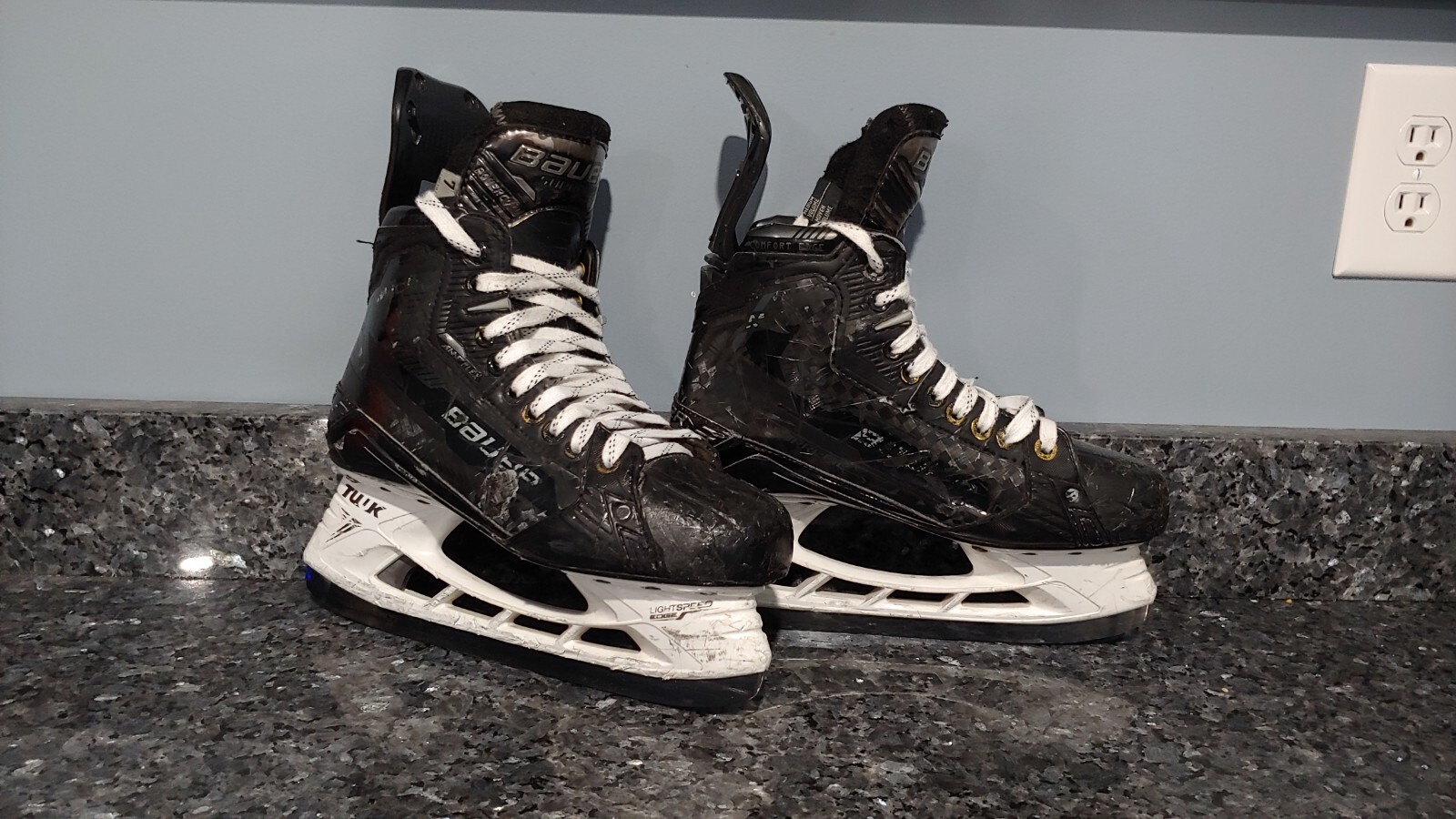 Bauer Supreme Mach Ice Hockey Skates Senior Size 7 Fit 2 eBay