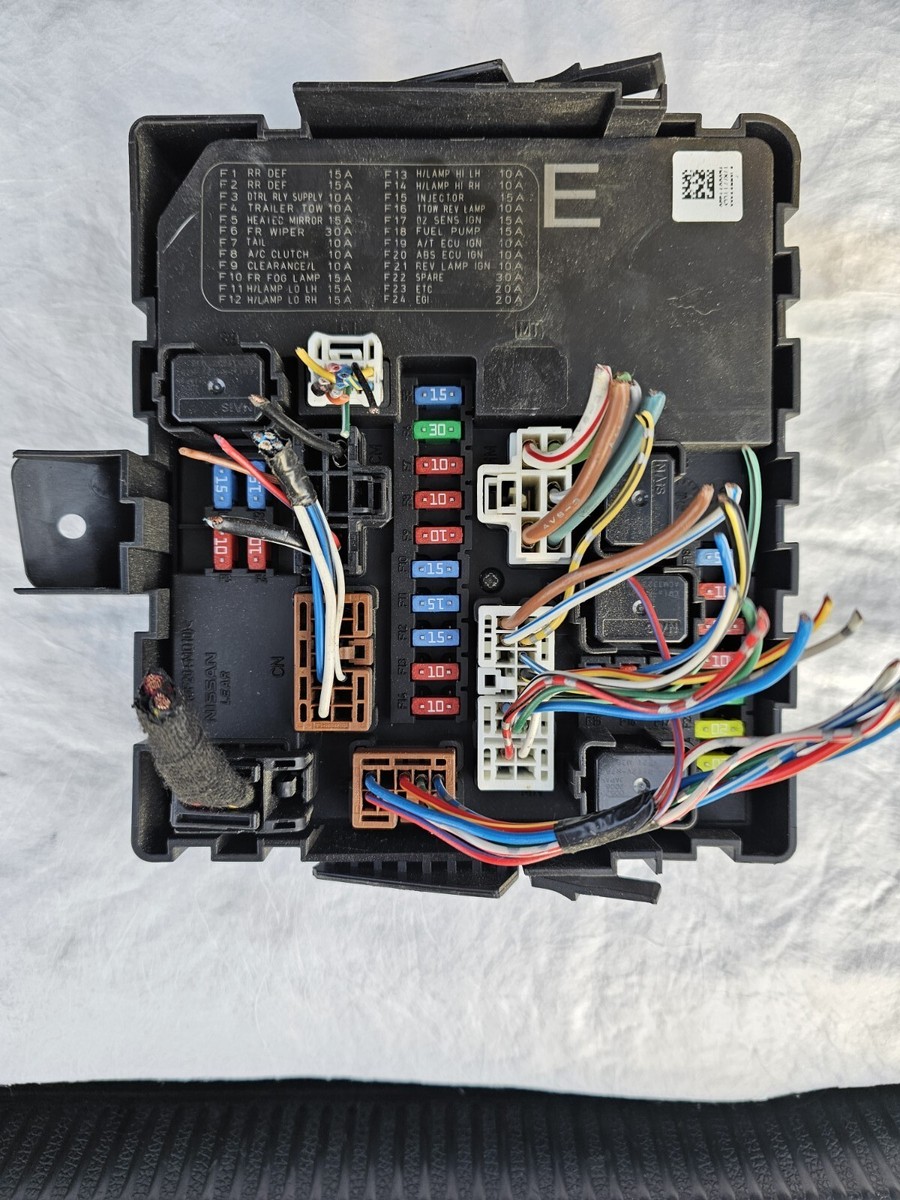 書96 09-15 NISSAN ARMADA TITAN XTERRA PATHFINDER IPDM CONTROLLER