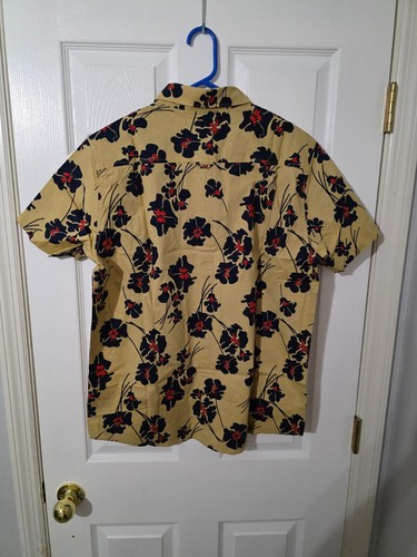 Hurley Men's Short Sleeve Woven Patio Shirt Size Medium Maple Cream Brand New - Picture 4 of 4