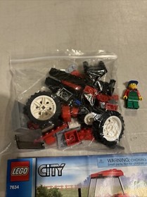 LEGO City Farm 7634 Tractor - with Minifigure and Manual