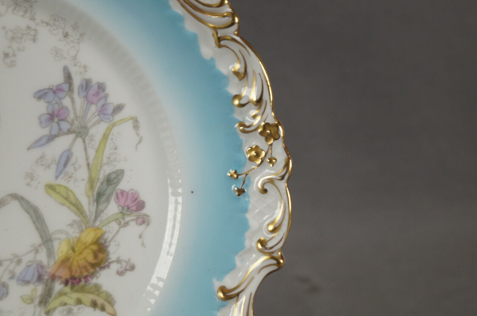 Adderley Hand Colored Renaissance Gentleman Turquoise & Gold 8 7/8 Inch Plate