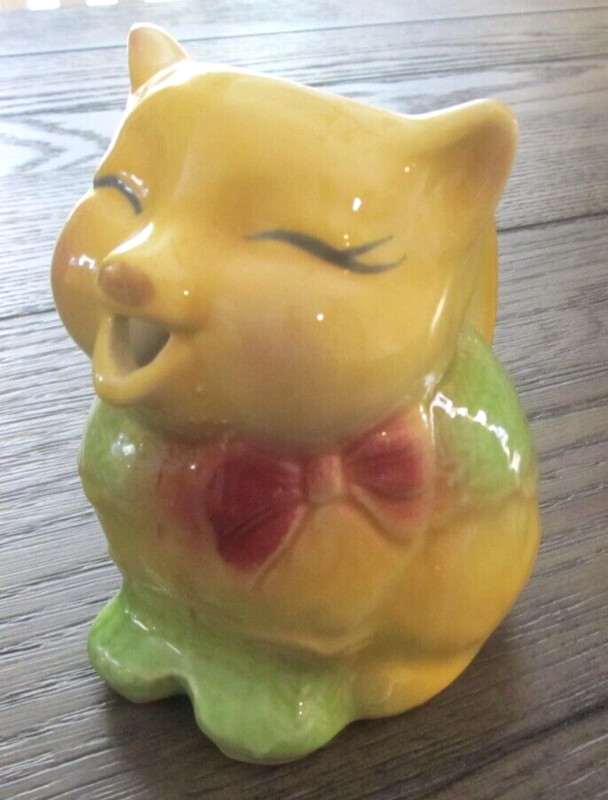Vtg Shawnee Pottery #85 Kitty Cat Creamer Pitcher Yellow & Green W Red Accents