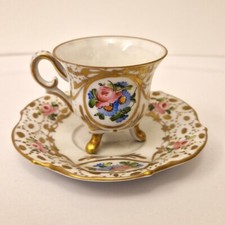 Tazzina con piattino decorati a mano in porcellana di Limoges