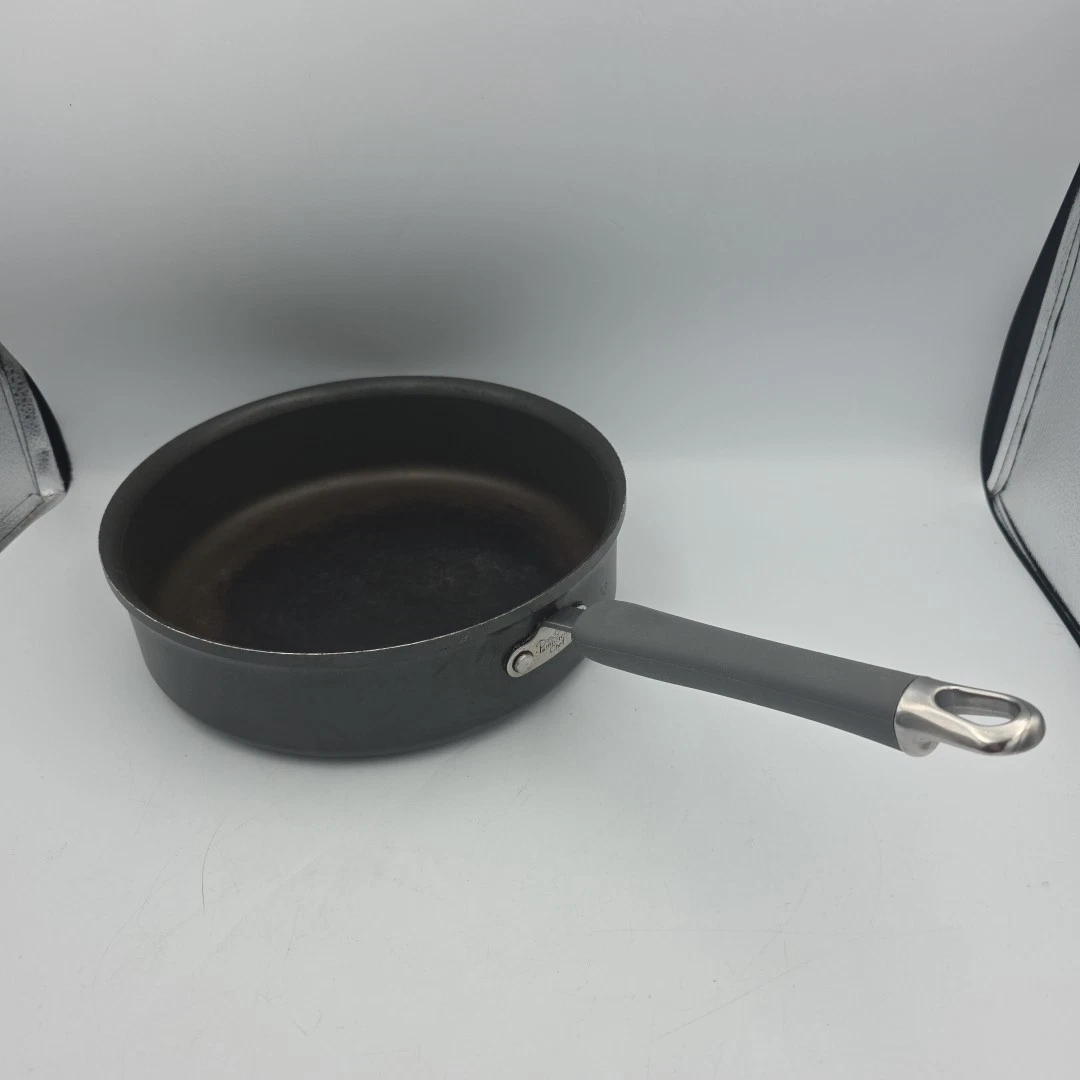 Pampered Chef 10” 3 Quart Titanium Reinforced Hard Anodized Nonstick Sauté Pan