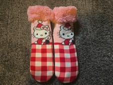 Sanrio Hello Kitty Christmas Fuzzy Slipper Socks Faux Fur Size 4-10 New