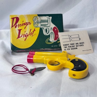 Vtg Derringer Light No 6707 Flashlight Toy Gun Made In Hong Kong W/ Box Works