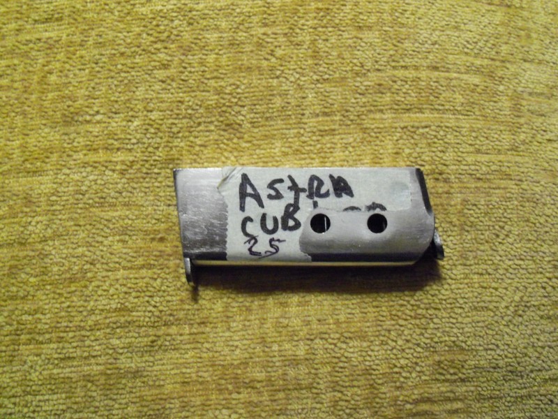FACTORY ASTRA Firecat Marked Magazine 25ACP  6RD High end condition, NICKLE