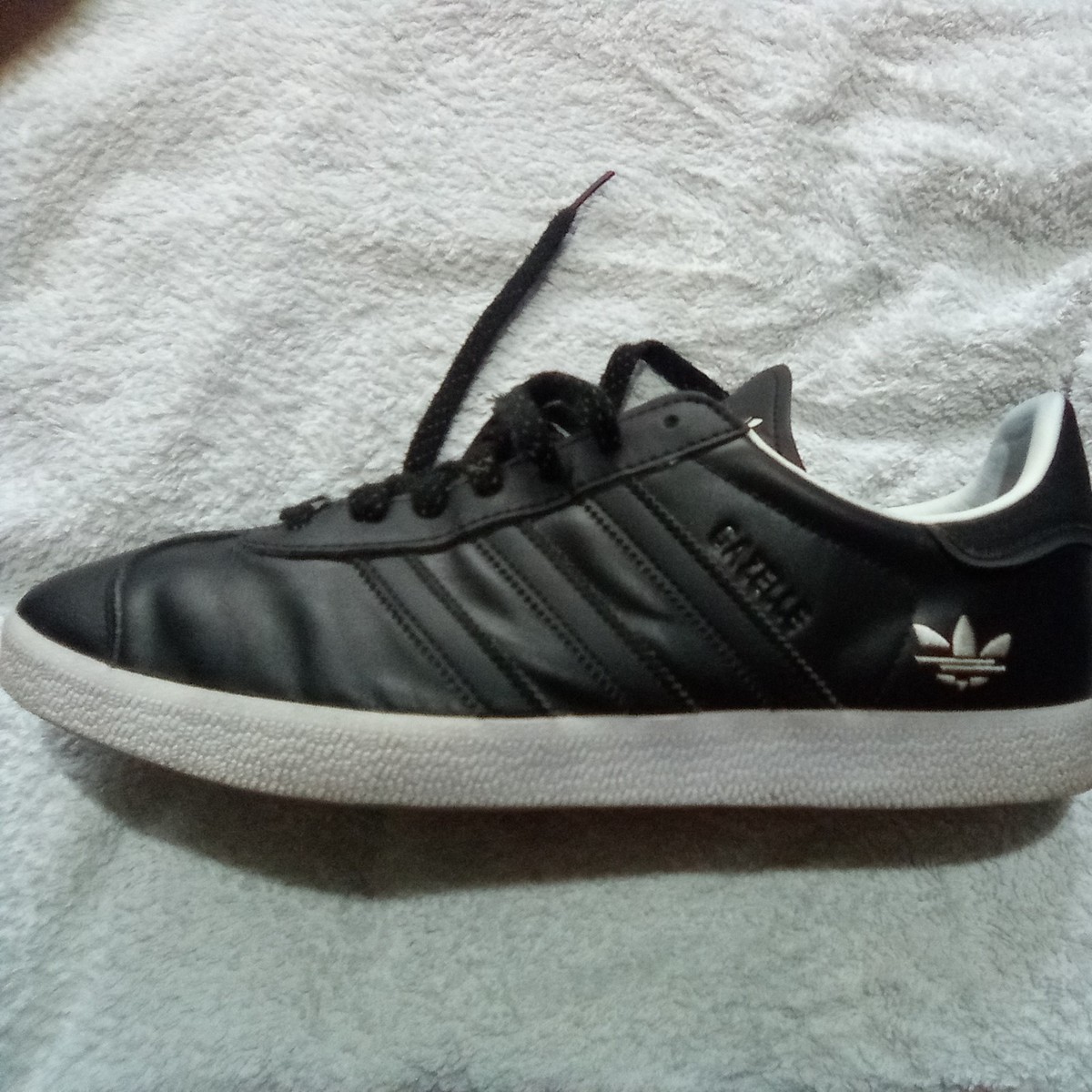 adidas gazelle silver green womens Men's adidas Originals Gazelle Black BB5476