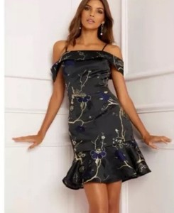 next lipsy black dress