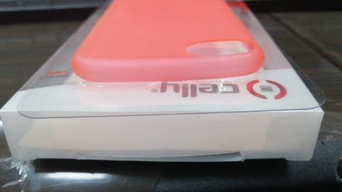 Celly Housse Butoir en Caoutchouc Rose pour IPHONE 7/8 - Photo 3 sur 6