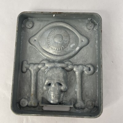 Vtg Mattel Creepy Crawlers Thingmaker Eye and Skull Bones Fright Factory 1966