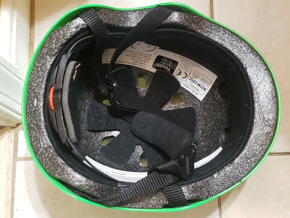 Casco de Patín/Bicicleta Triple Eight Brillante Multi-Impacto - Color Verde Foto 3 de 4