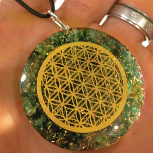 Green Jade Flower of Life Pendant Orgone Energy Copper Orgonite Necklace Reiki - Picture 9 of 9
