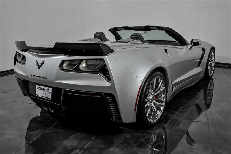 2016 Blade Silver Metallic Chevrolet Corvette   | C7 Corvette Photo 10