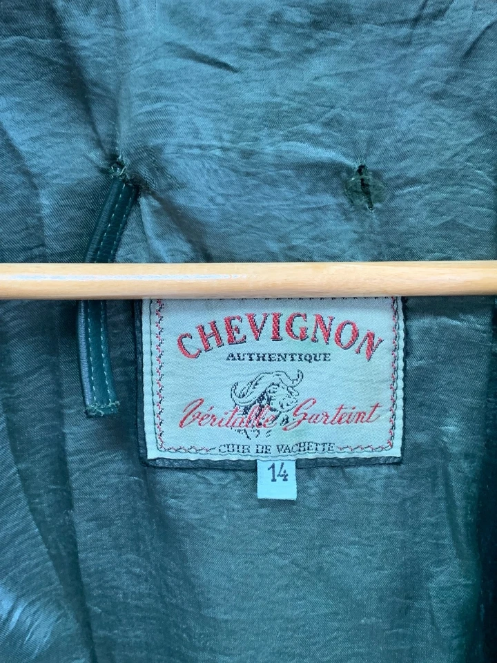 Chaqueta de cuero Chevignon vintage World Traveler gamuza verde para mujer talla 14 Foto 3 de 4