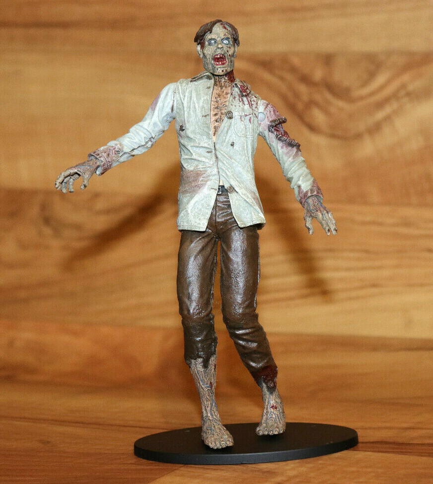 NECA バイオハザード　ゾンビ　10th アニバーサリーアクションフィギア ネカ NECA ゾンビ バイオハザード 10周年記念シリーズ - メルカリ
