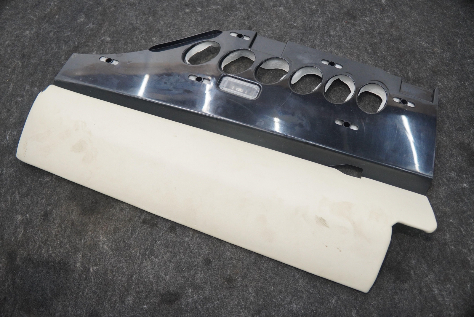 Front Right Dash Lower Knee Trim Panel Cover 3W1868857 Bentley Flying Spur 2013+