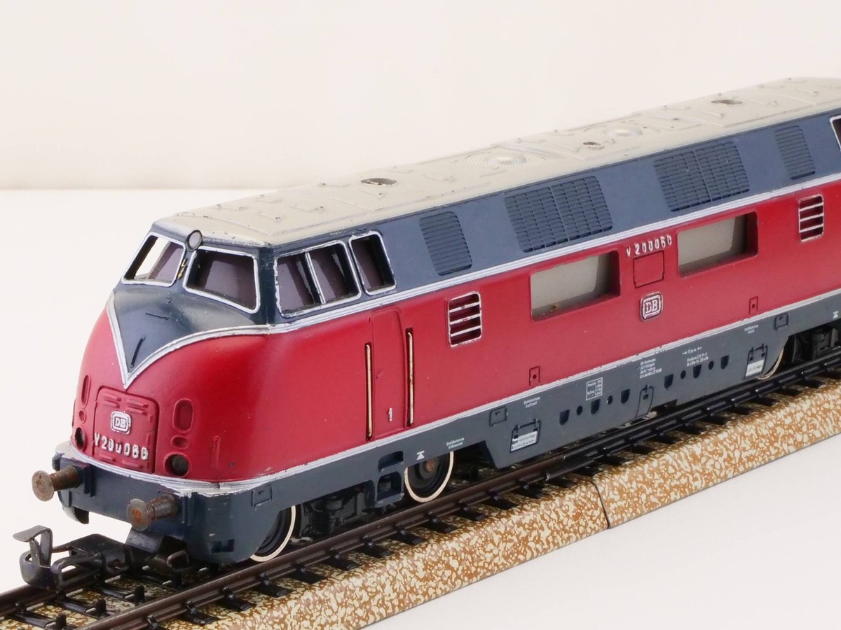 s-l1200.jpg s-l1200.jpg