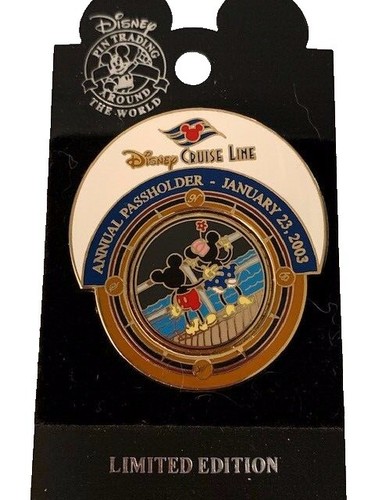 DISNEY CRUISE LINE  THROW 50 X 60 NWT Disney Cruise Line Woven Throw Blanket 50x60” Stained Glass  main image 3
