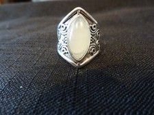 -610--VINTAGE STERLING SILVER RING-925--SIZE-7