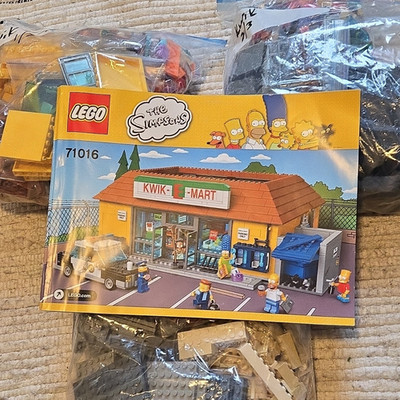 LEGO Simpsons Kwik-E-Mart 71016 Complete Set 2179 pcs w/ Instructions.