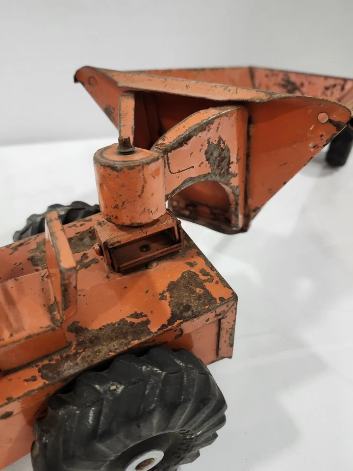 Vtg 1950's Structo Bottom Dump Earth Mover Construction Pressed Steel Toy 21" - Image 4 of 4