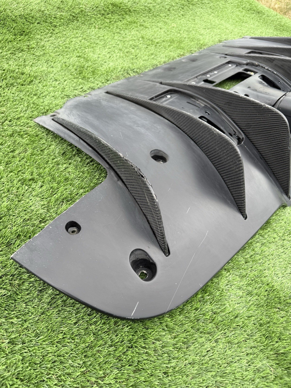 Ferrari 488 GTB - Complete Rear Diffuser (Damage)