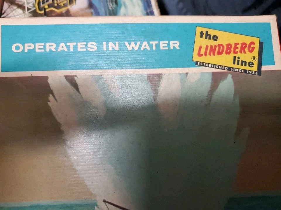 Lindberg 1968 U.S. Navy Minesweeper Motorized, Operates In Water New Open Box - Image 4 of 4
