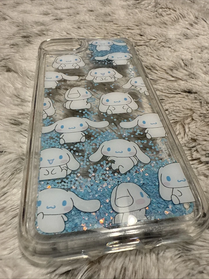 Funda protectora para teléfono Cinnamoroll™ llena de agua - Se adapta a iPhone® 6/7/8/SE Foto 2 de 2