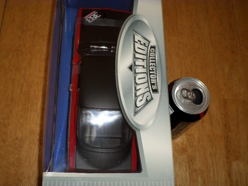 1969 PLYMOUTH BARRACUDA, DIE CAST METAL BODY FACTORY BUILT MODEL Toy, SCALE 1/18 - Picture 6 of 12