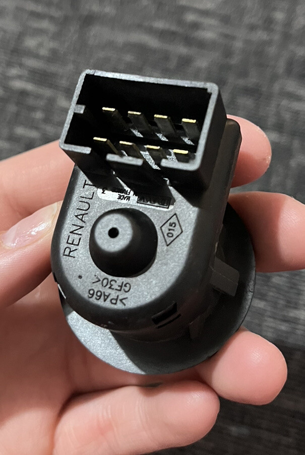 Genuine Renault Door Mirror Toggle Switch - Laguna, Megane, Scenic II - 8200002442 A