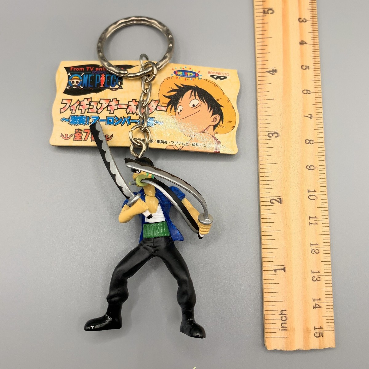 ワンピース キーホルダー Roronoa Zoro ONE PIECE Mini Figure Keychain Eiichiro Oda